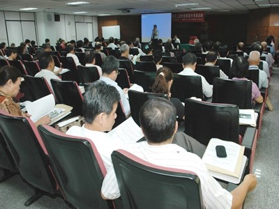 九十八年度觀護志工第三次訓練暨性侵害案件專業訓練課程
