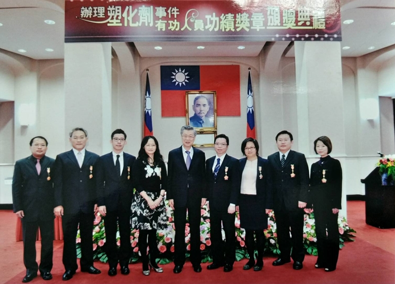 101年三等功績獎章郭靜文檢察官