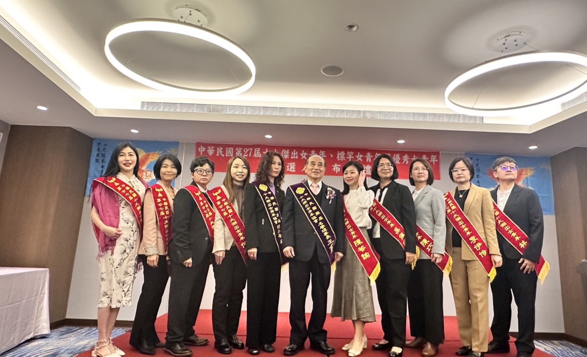 左三為本署黃鈺雯檢察官